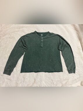 VS PINK Green Acid Wash Long Sleeve Henley Top - Size Medium